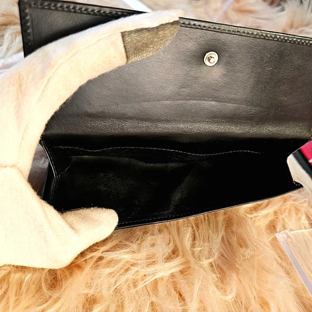 🇮🇹 GUCCI Long Wallet Vintage Bi-Fold: Black Leather & Silver Detailing 🖤